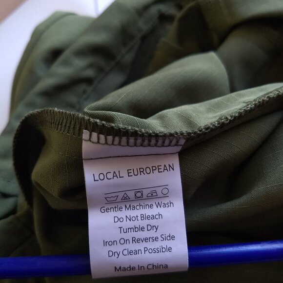 Local European Olive Green Oversized Rip Stop Pants New NWT 100% Polyester XS/S - Picture 6 of 14